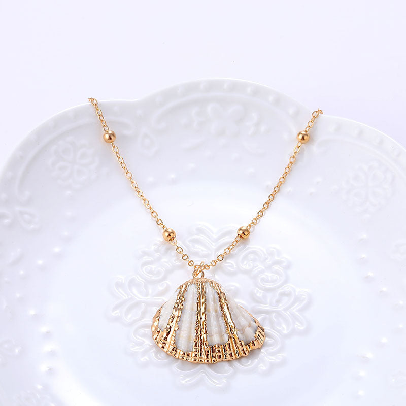 Ins Style Women's Beach Shell Gold-plated Edge Pendant Conch Necklace