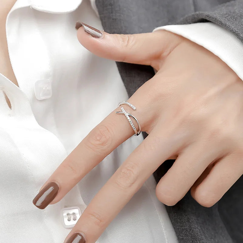 Simple Geometry Cross Rings