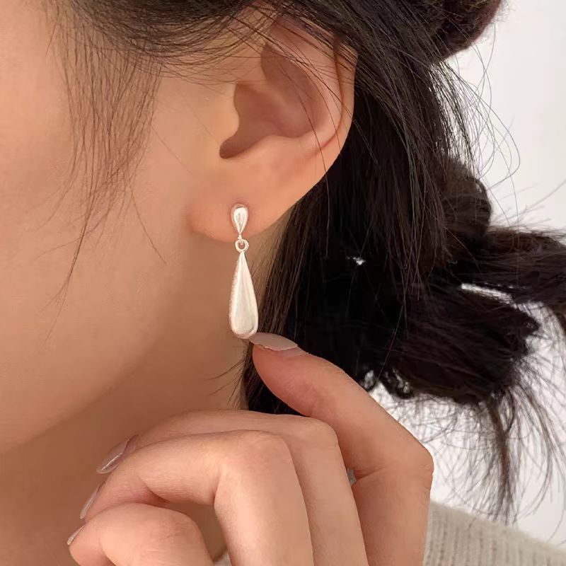 Water Drop Ear Studs